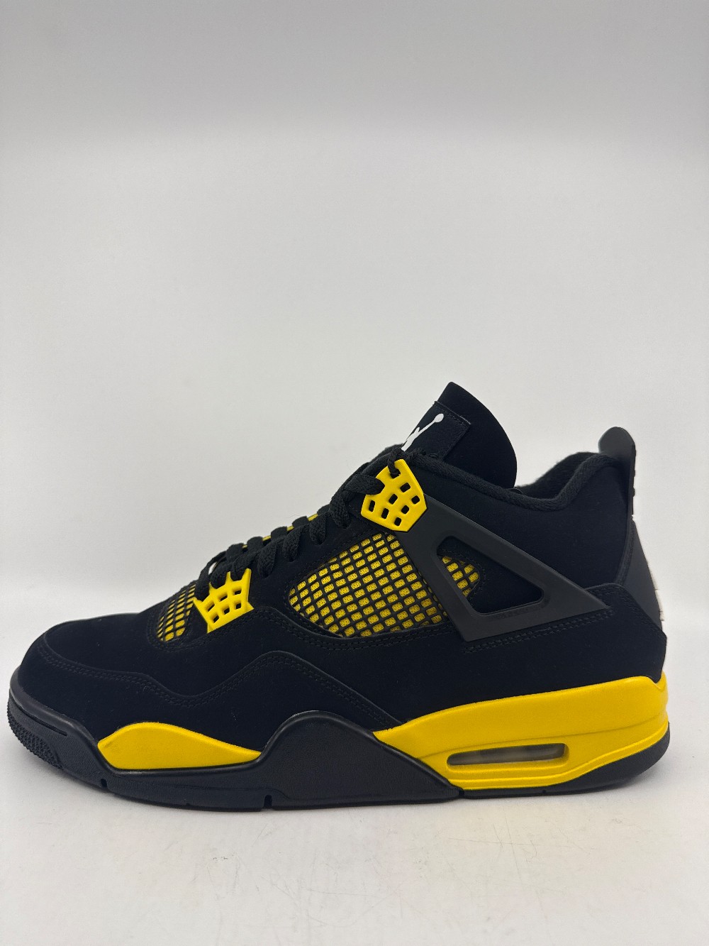 *USED/NO BOX* AJ 4 - THUNDER (2023)