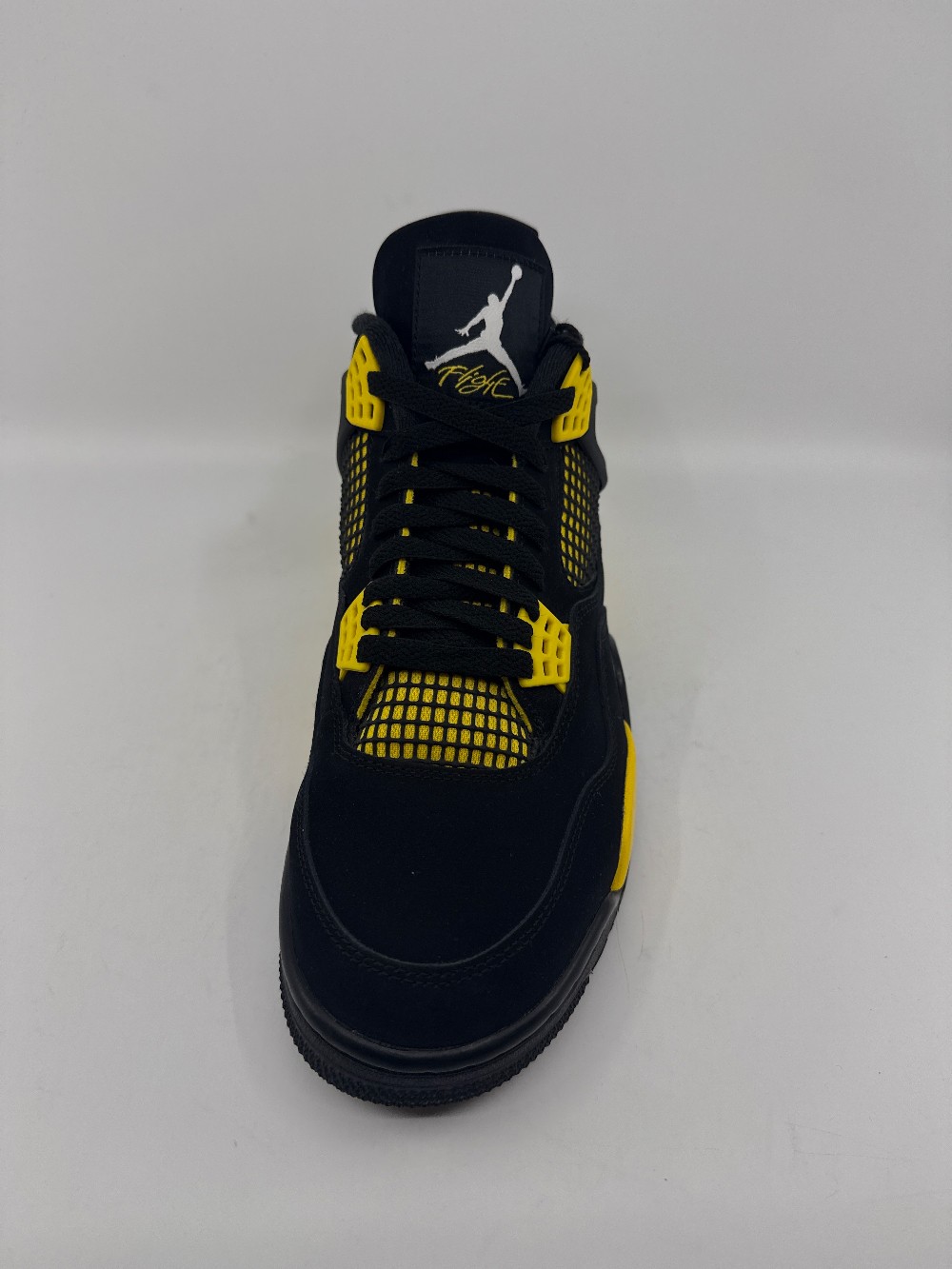 *USED/NO BOX* AJ 4 - THUNDER (2023)