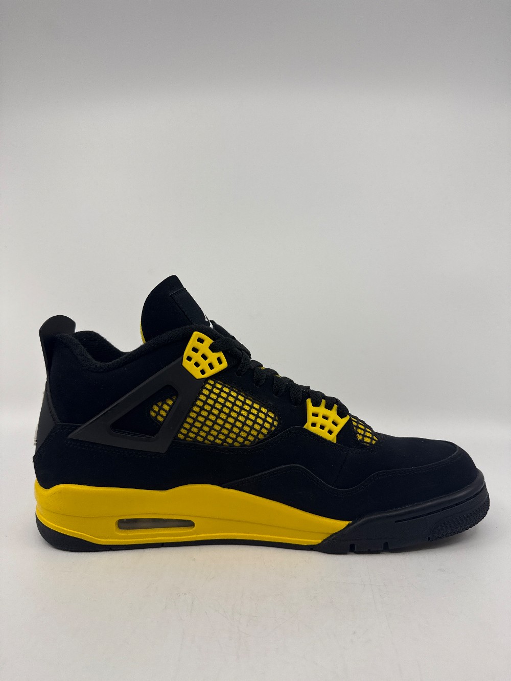 *USED/NO BOX* AJ 4 - THUNDER (2023)