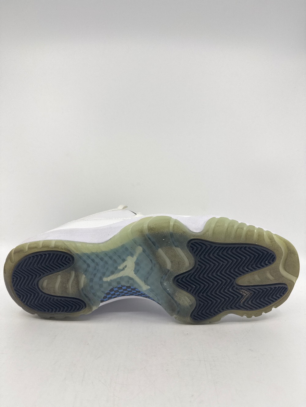 *USED/NO BOX* AJ 11 LOW - LEGEND BLUE