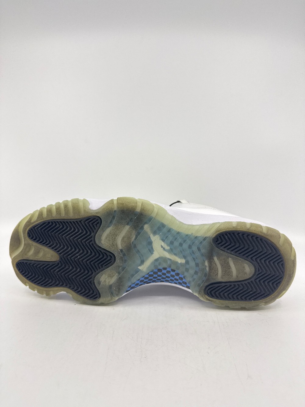 *USED/NO BOX* AJ 11 LOW - LEGEND BLUE
