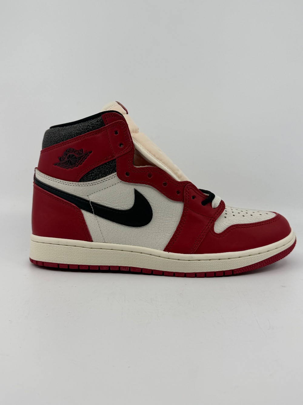 AJ 1 - CHICAGO LOST AND FOUND