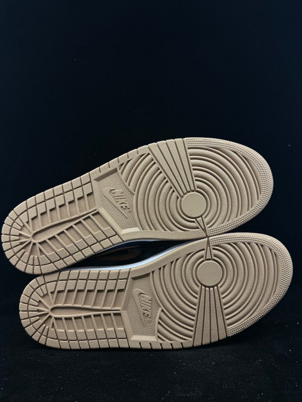 *NO BOX* AJ 1 LOW SE - DENIM