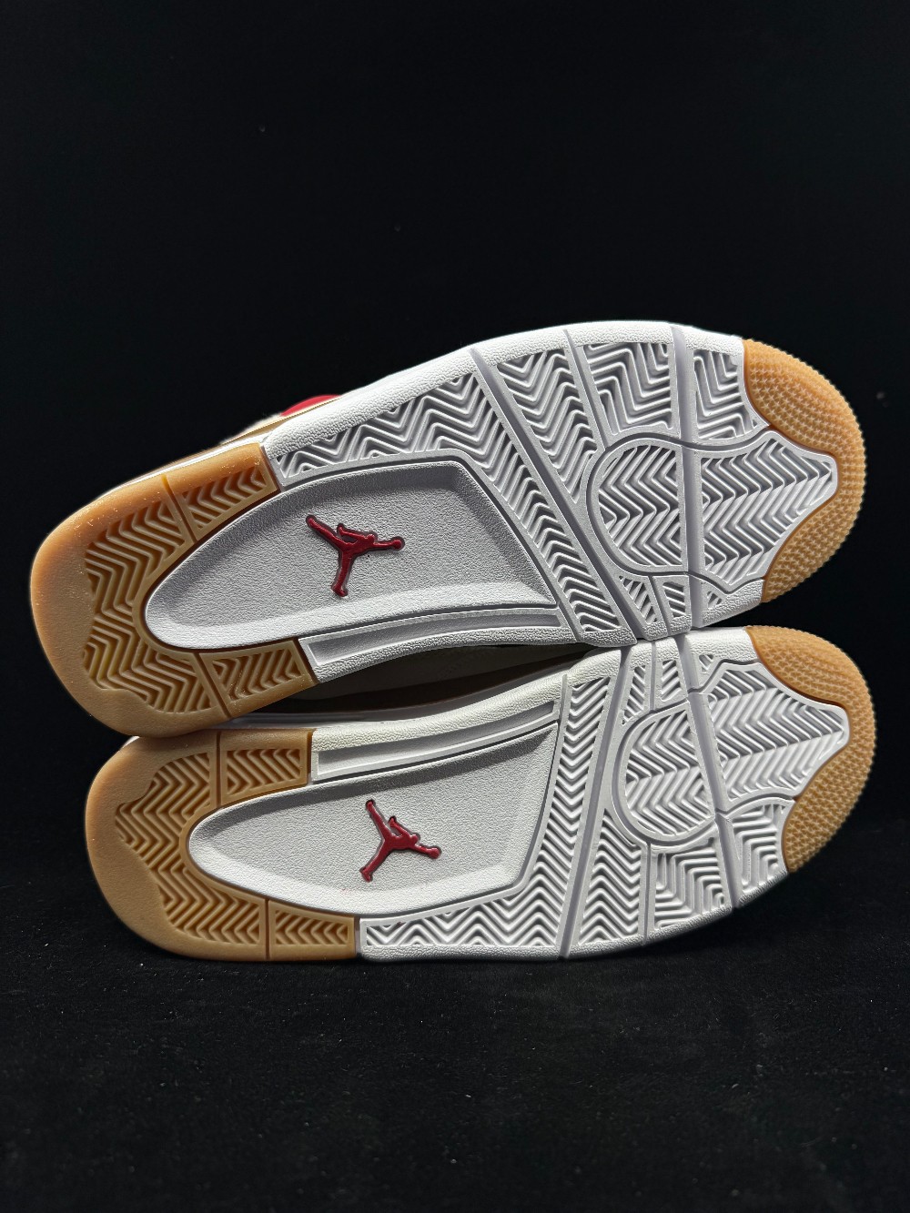 *VNDS* AJ 4 (GS) - WHERE THE WILD THINGS ARE