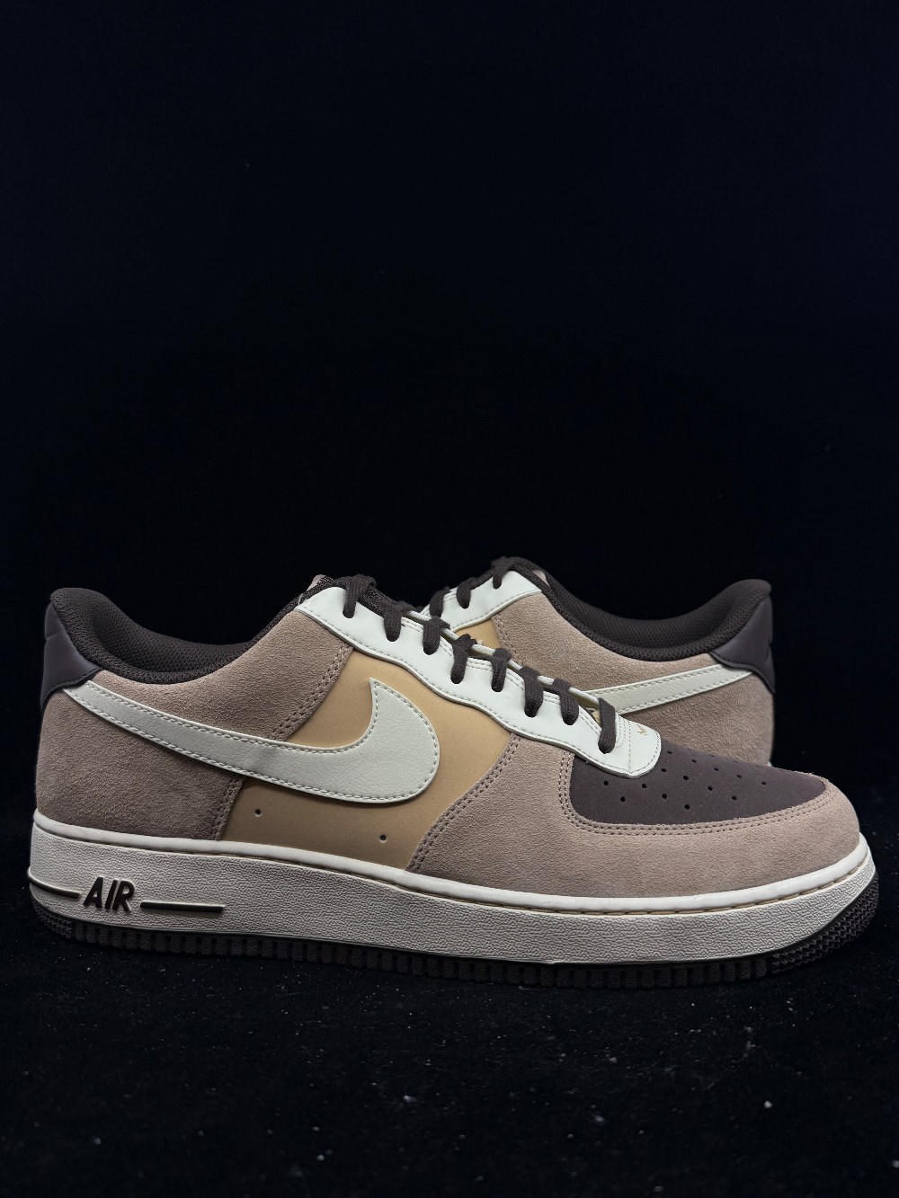 *USED/NO BOX* NIKE AIR FORCE 1 LOW - HEMP COCONUT MILK