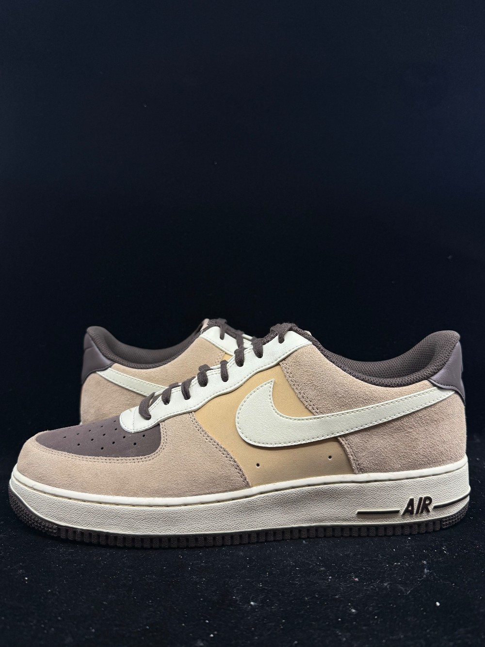 *USED/NO BOX* NIKE AIR FORCE 1 LOW - HEMP COCONUT MILK