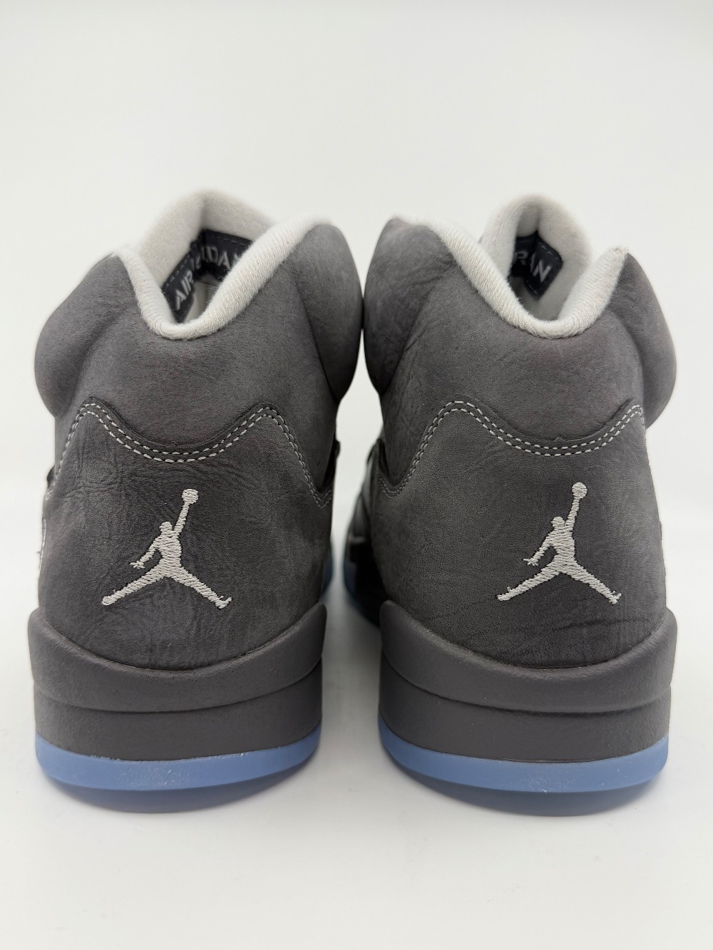 AJ 5 - WOLF GREY (2026)