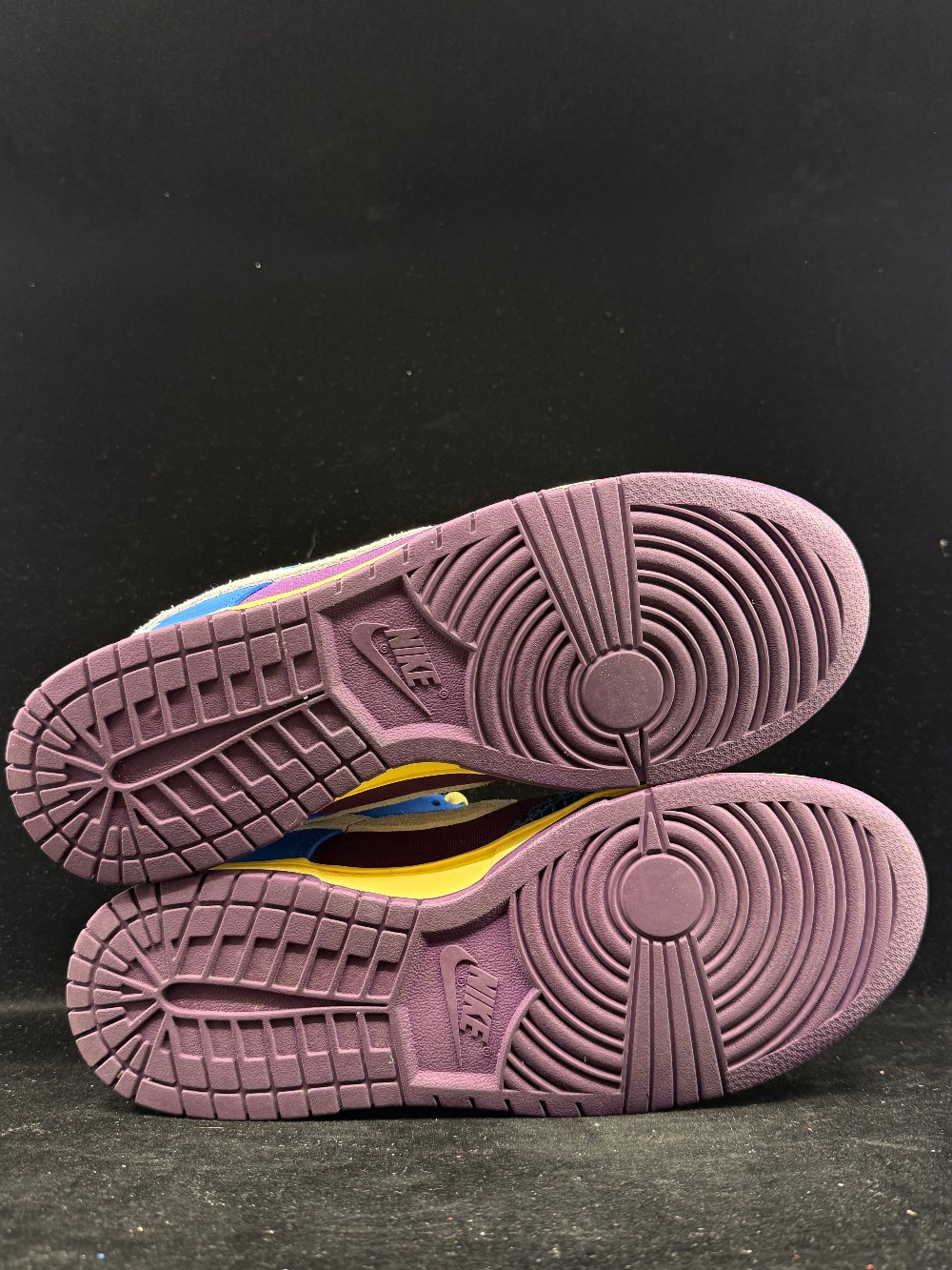 *USED* NIKE DUNK LOW X UNDEFEATED - 5 ON IT DUNK VS AF1