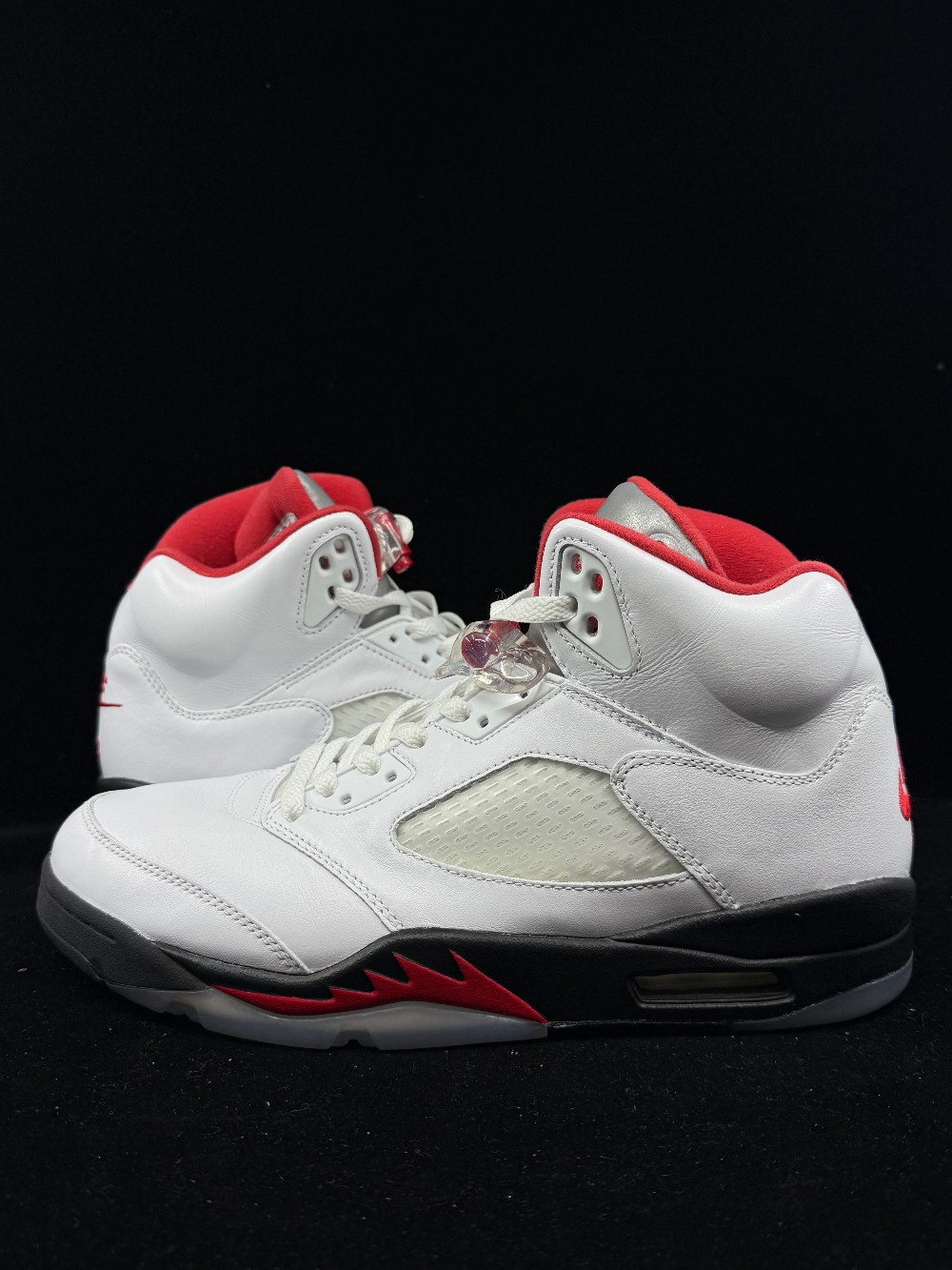 *USED* AJ 5 - FIRE RED SILVER TONGUE (2020)