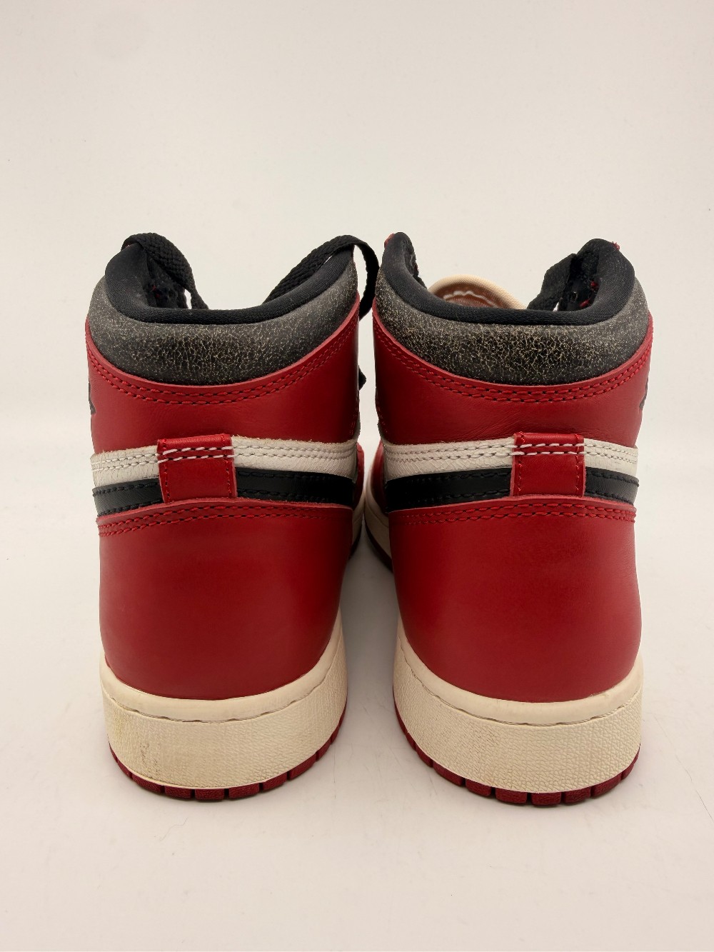 *USED/ NO BOX* AJ 1 (GS) - LOST AND FOUND