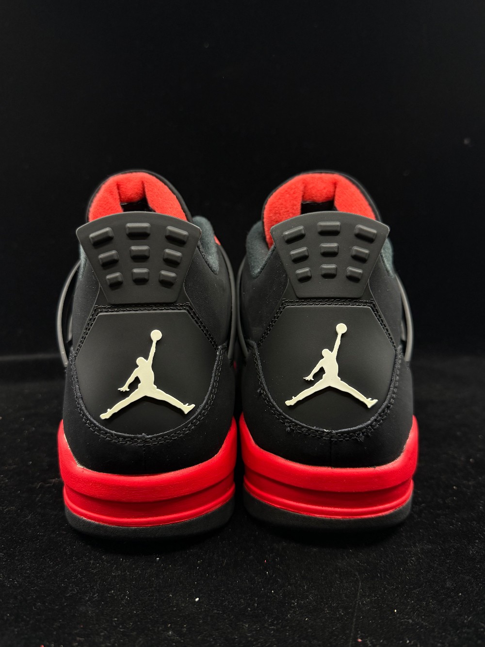 AJ 4 - RED THUNDER