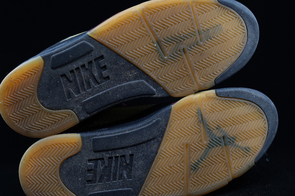 *USED* AJ 5 X A MA MANIERE - DUSK