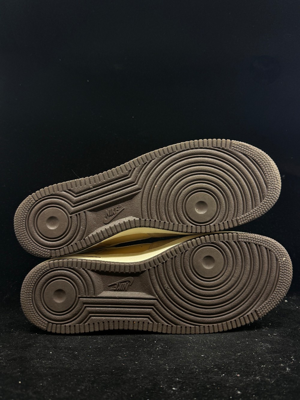 *USED/NO BOX* NIKE AIR FORCE 1 LOW - HEMP COCONUT MILK