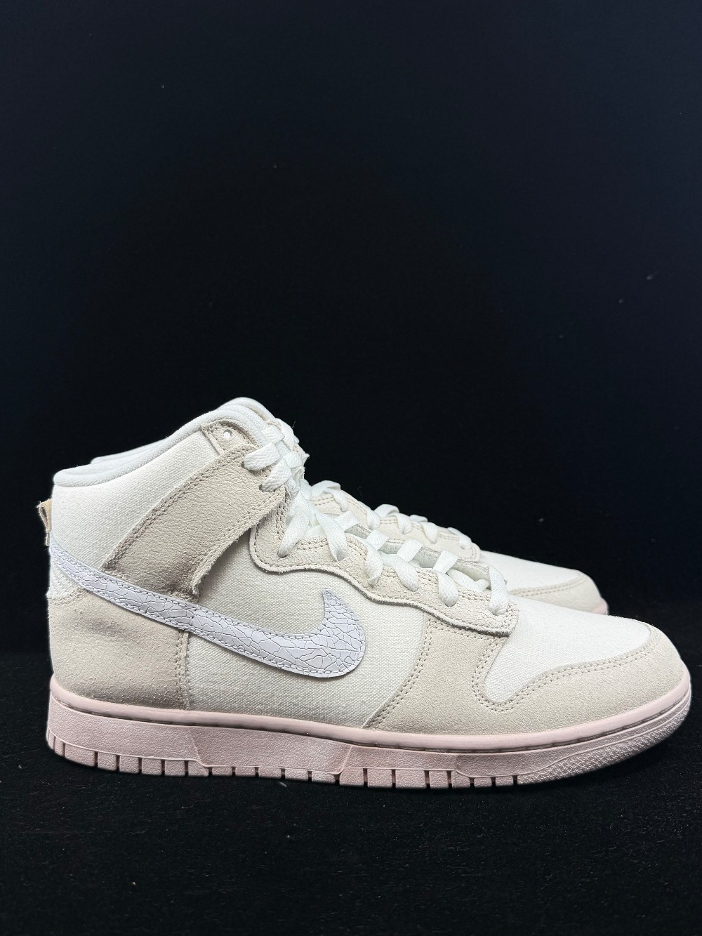 NIKE DUNK HIGH - CRACKED LEATHER SWOOSH