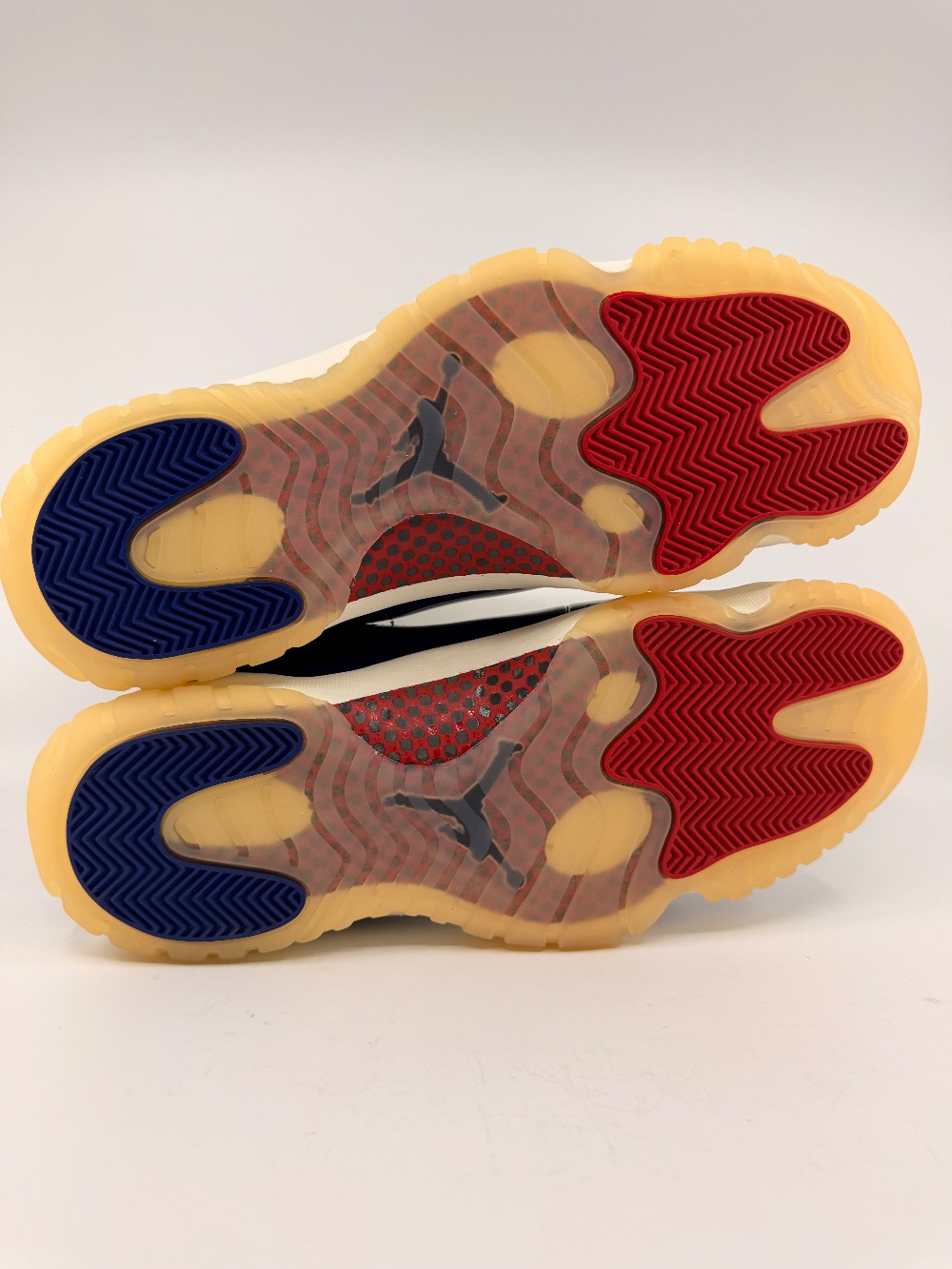 AJ 11 - RARE AIR