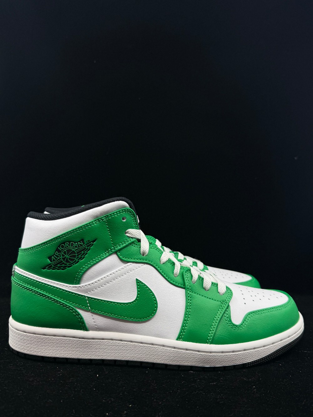 *NO BOX* AJ 1 MID - LUCKY GREEN