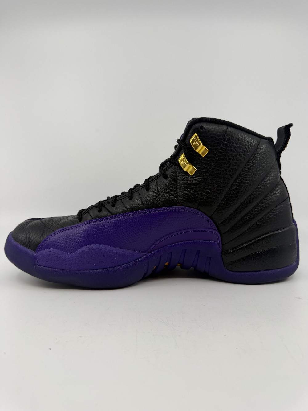 *USED* AJ 12 - FIELD PURPLE