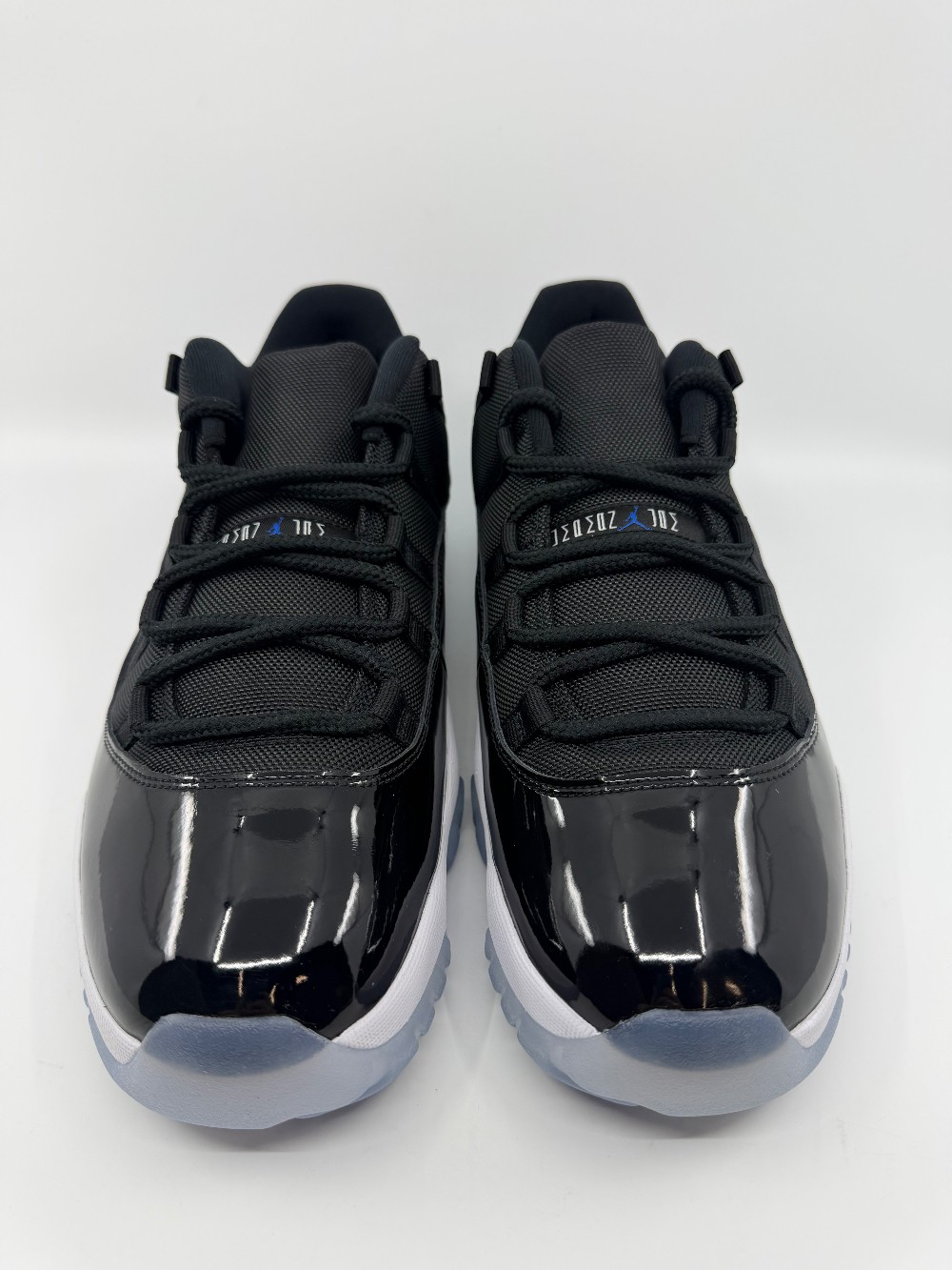 AJ 11 LOW - SPACE JAM