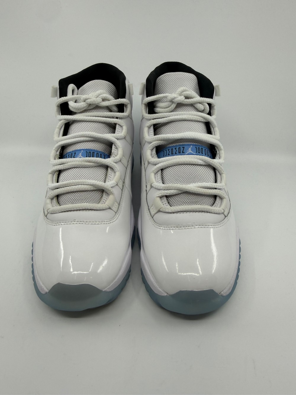 AJ 11 - LEGEND BLUE (2024)