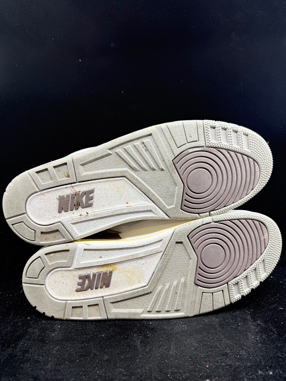 *USED* AJ 3 (W) - A MA MANIERE