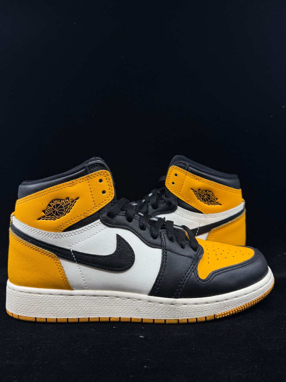 *USED* AJ 1 (GS) - TAXI