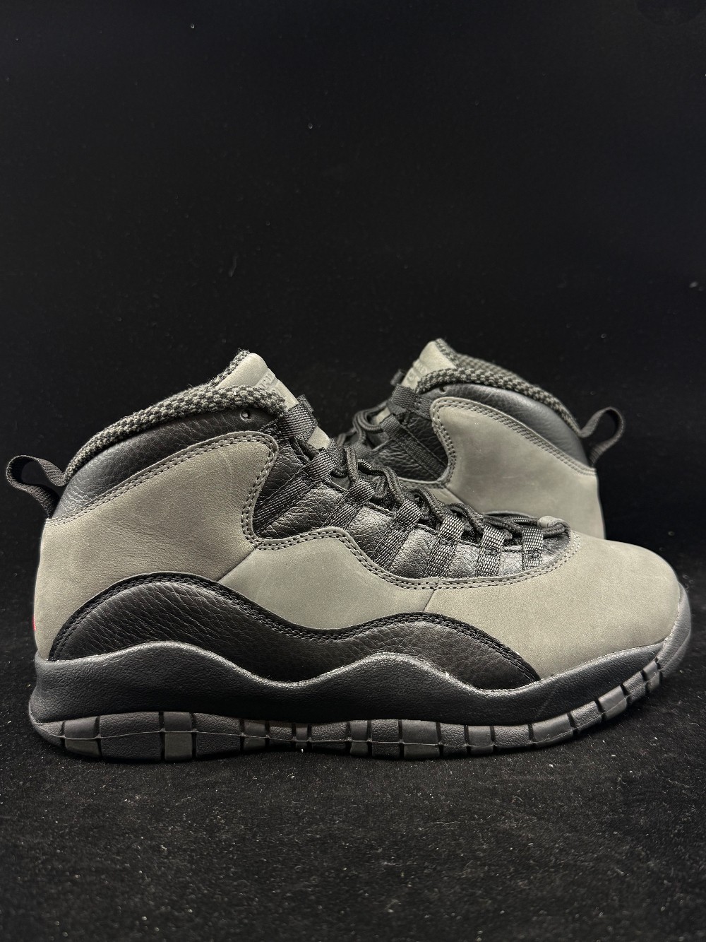 *USED* AJ 10 - SHADOW (2025)