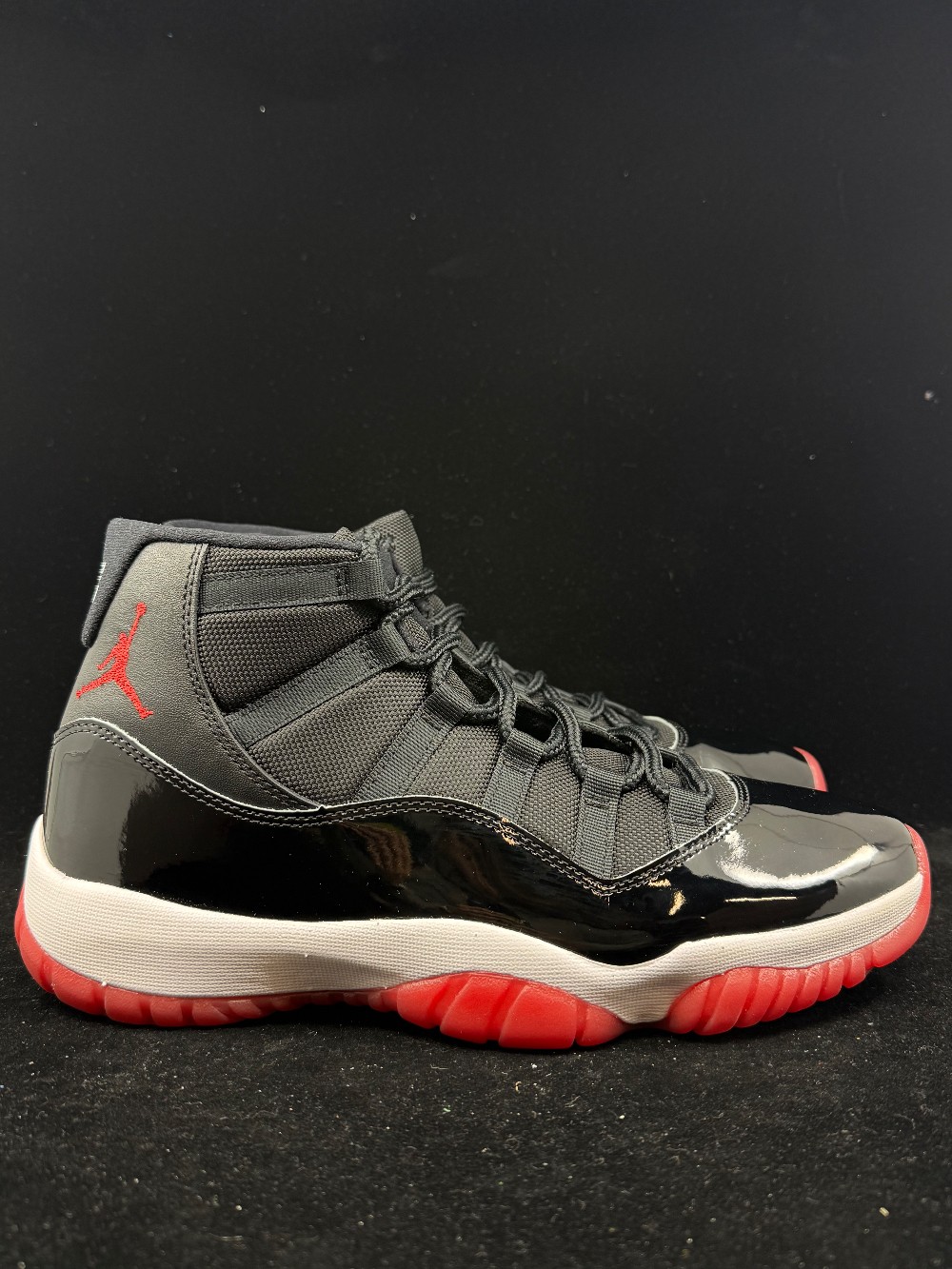 *USED* AJ 11 - PLAYOFFS BRED (2019)