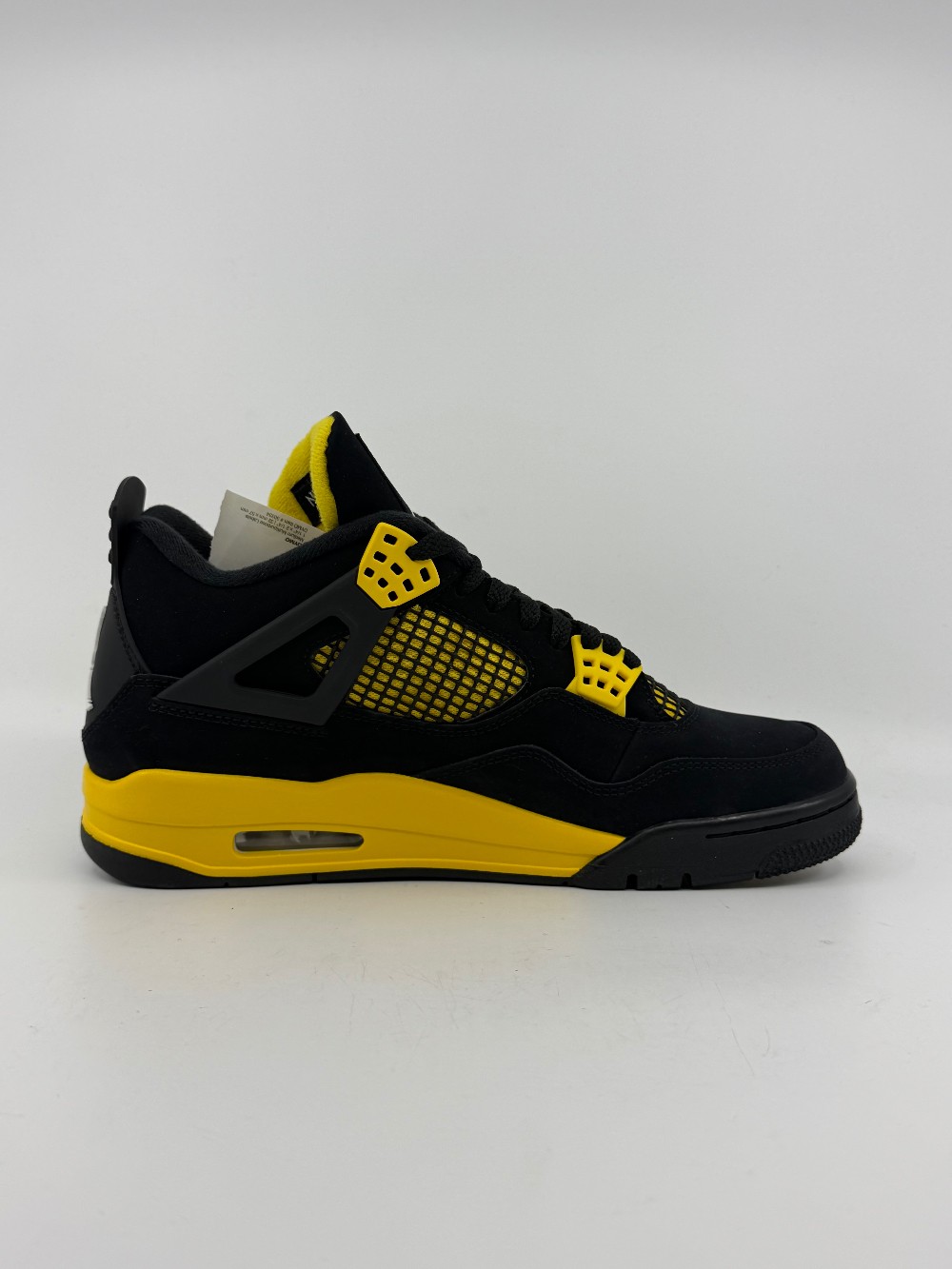 AJ 4 - THUNDER (2023)