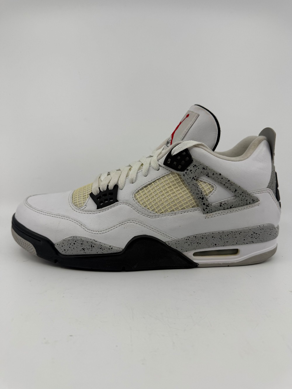 *USED/NO BOX* AJ 4 - WHITE CEMENT (2016)