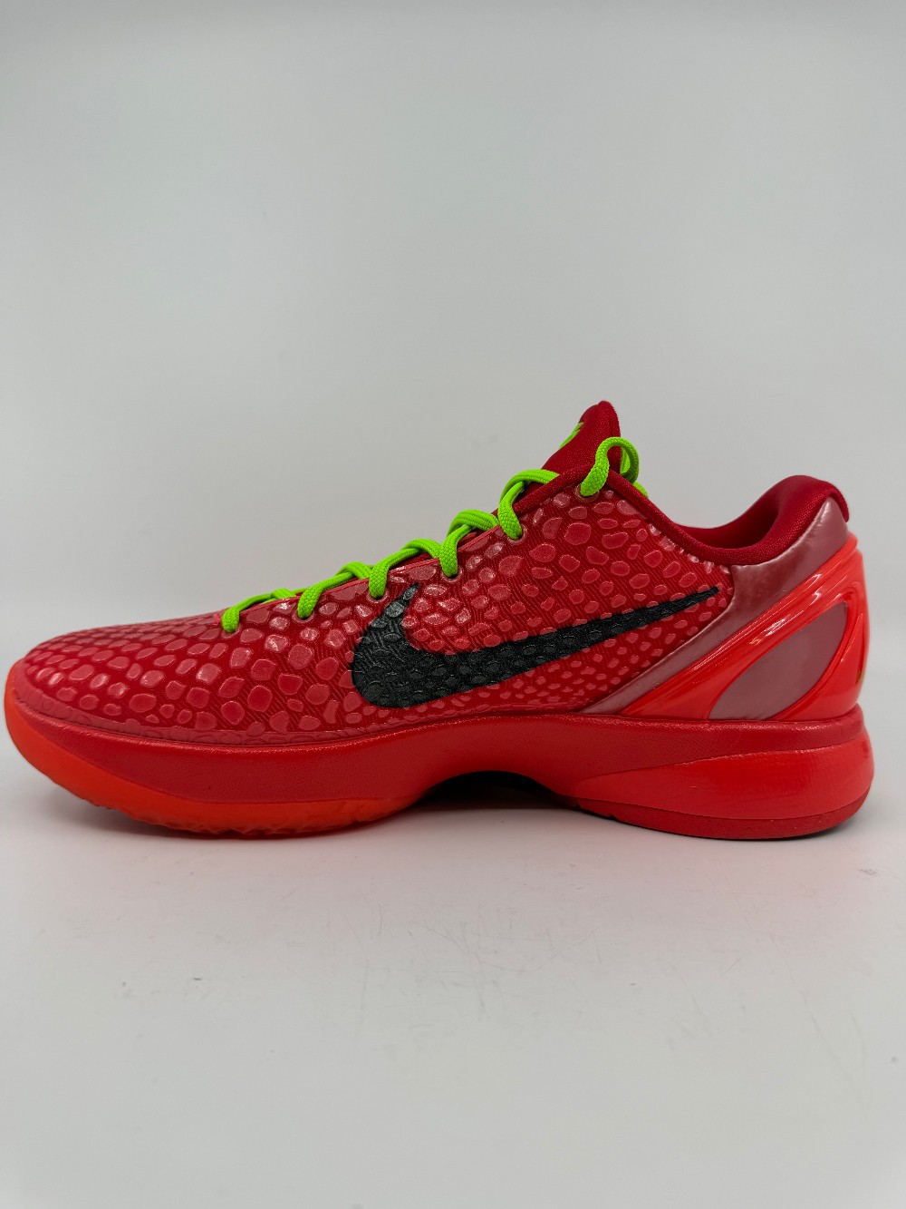 *USED* NIKE KOBE 6 PROTRO - REVERSE GRINCH