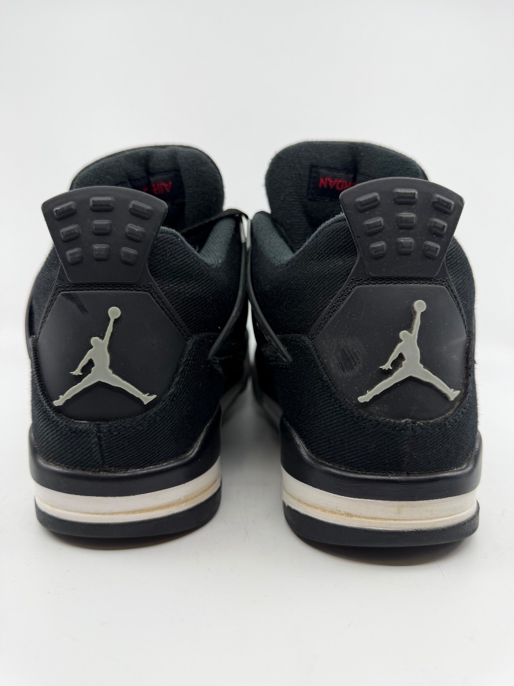 *USED/NO BOX* AJ 4 - BLACK CANVAS