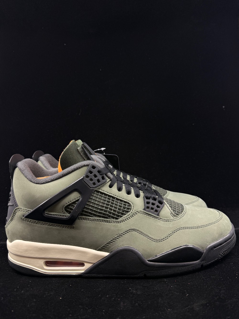 AJ 4 - UNDEFEATED (2025)