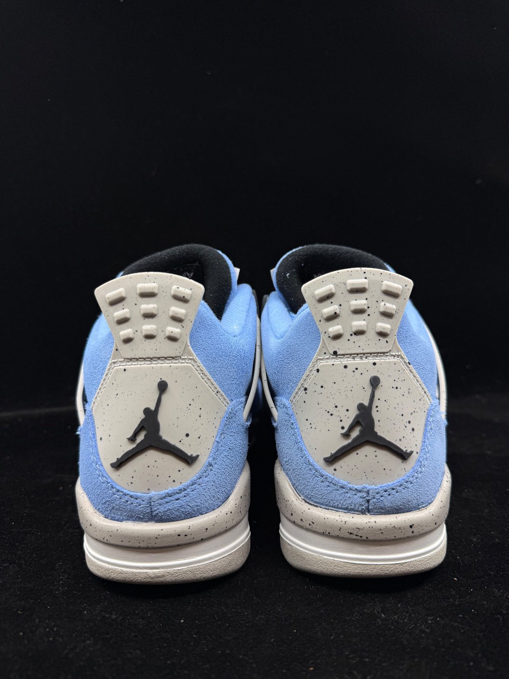 AJ 4 (GS) - UNIVERSITY BLUE