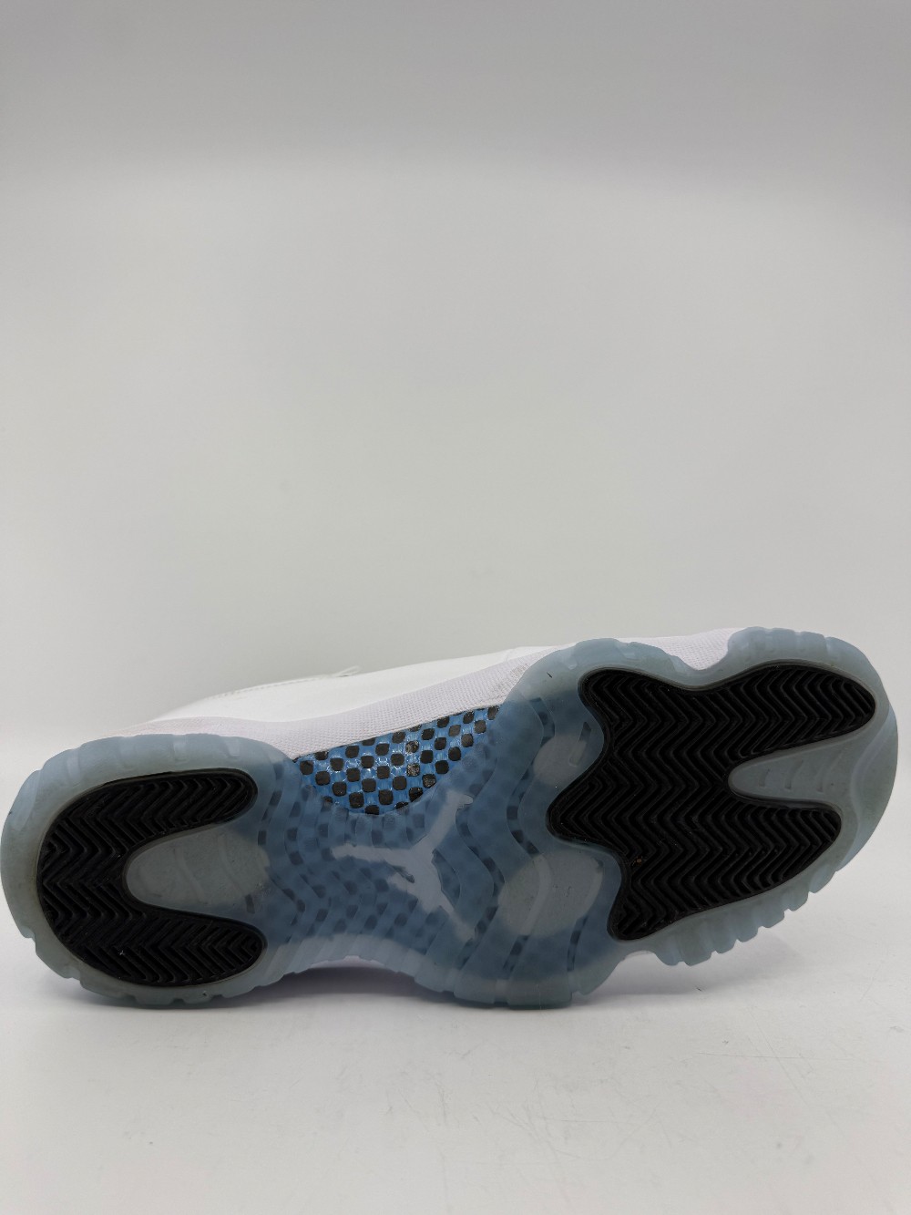 *USED* AJ 11 - LEGEND BLUE (2024)