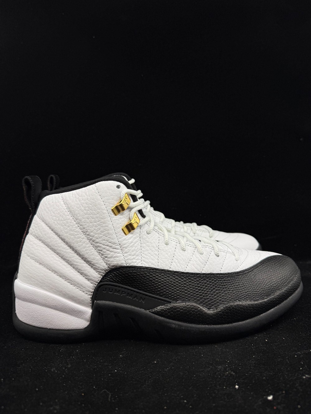 AJ 12 - TAXI (2025)