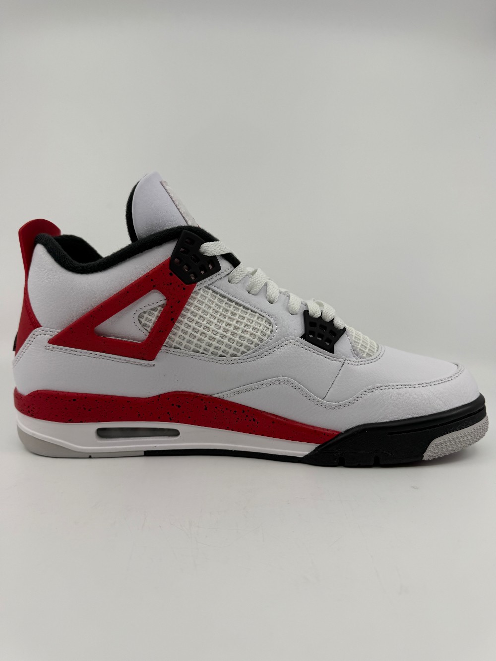 AJ 4 - RED CEMENT