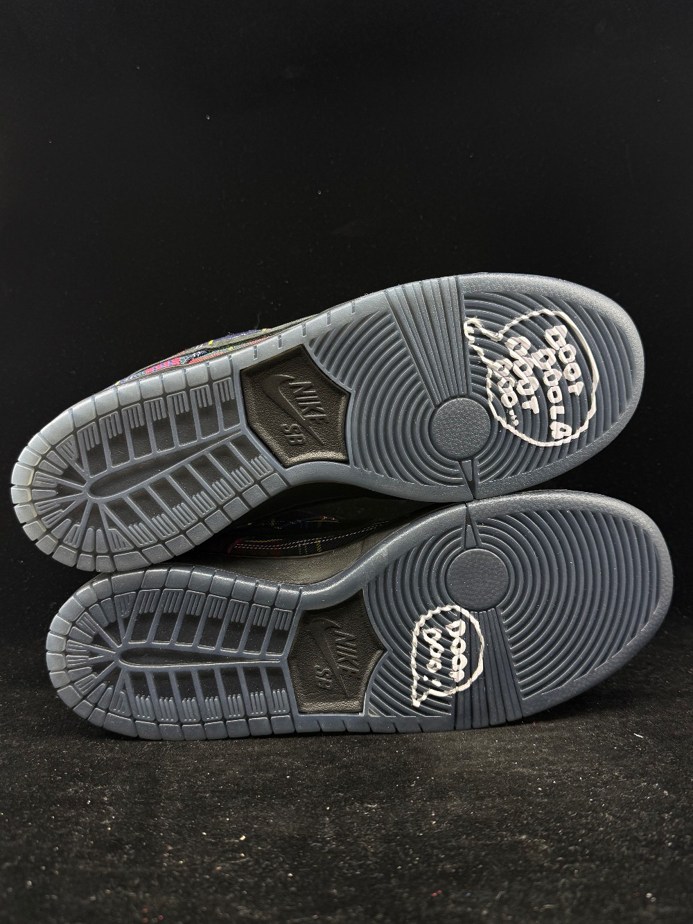 NIKE SB DUNK LOW - NARDWUAR