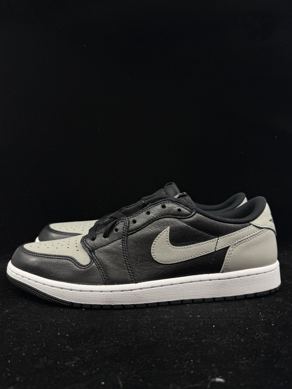AJ 1 LOW - SHADOW (2024)