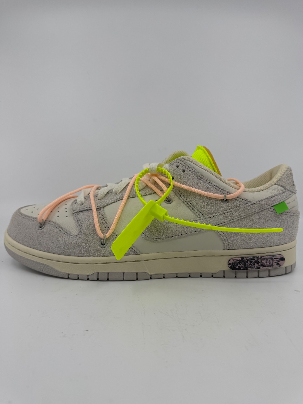 *NO BOX* NIKE DUNK LOW X OFF-WHITE - LOT 12