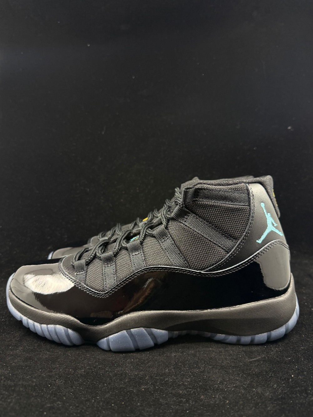 AJ 11 - GAMMA BLUE (2025)