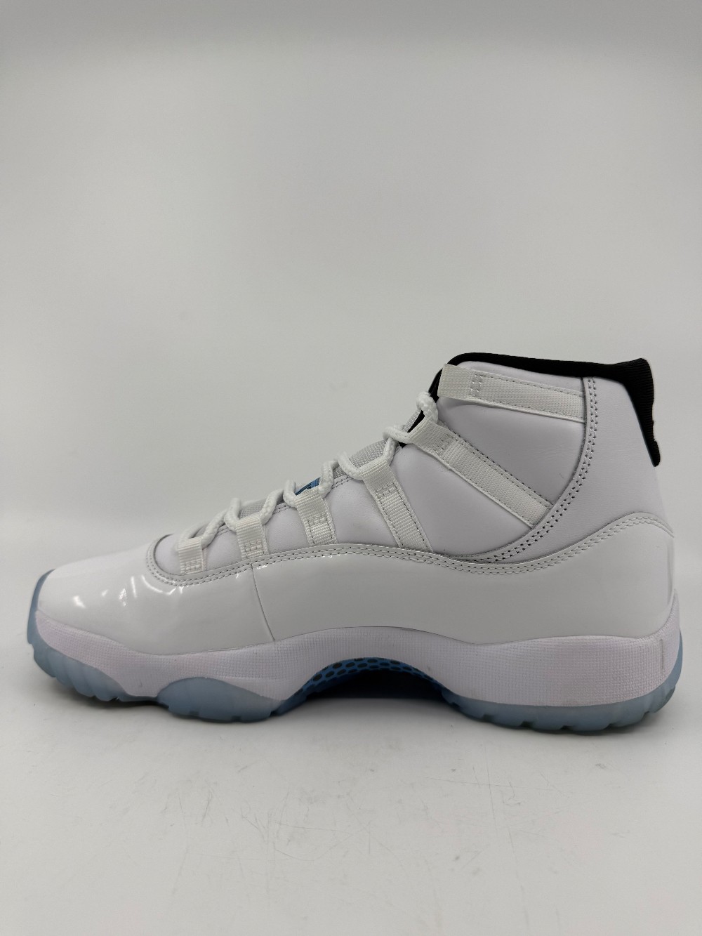 *USED* AJ 11 - LEGEND BLUE (2024)