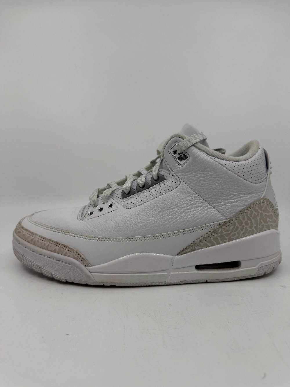 *NO BOX* AJ 3 - PURE MONEY (2025)
