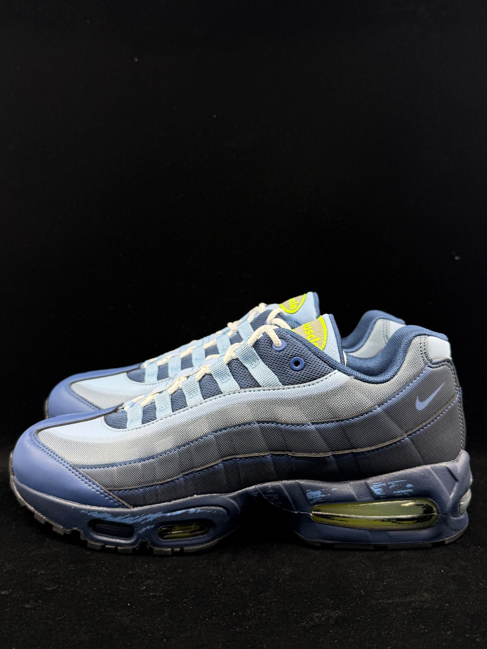 NIKE AIR MAX 95 - YU-GI-OH! JOEY (WITH PROMO CARD)