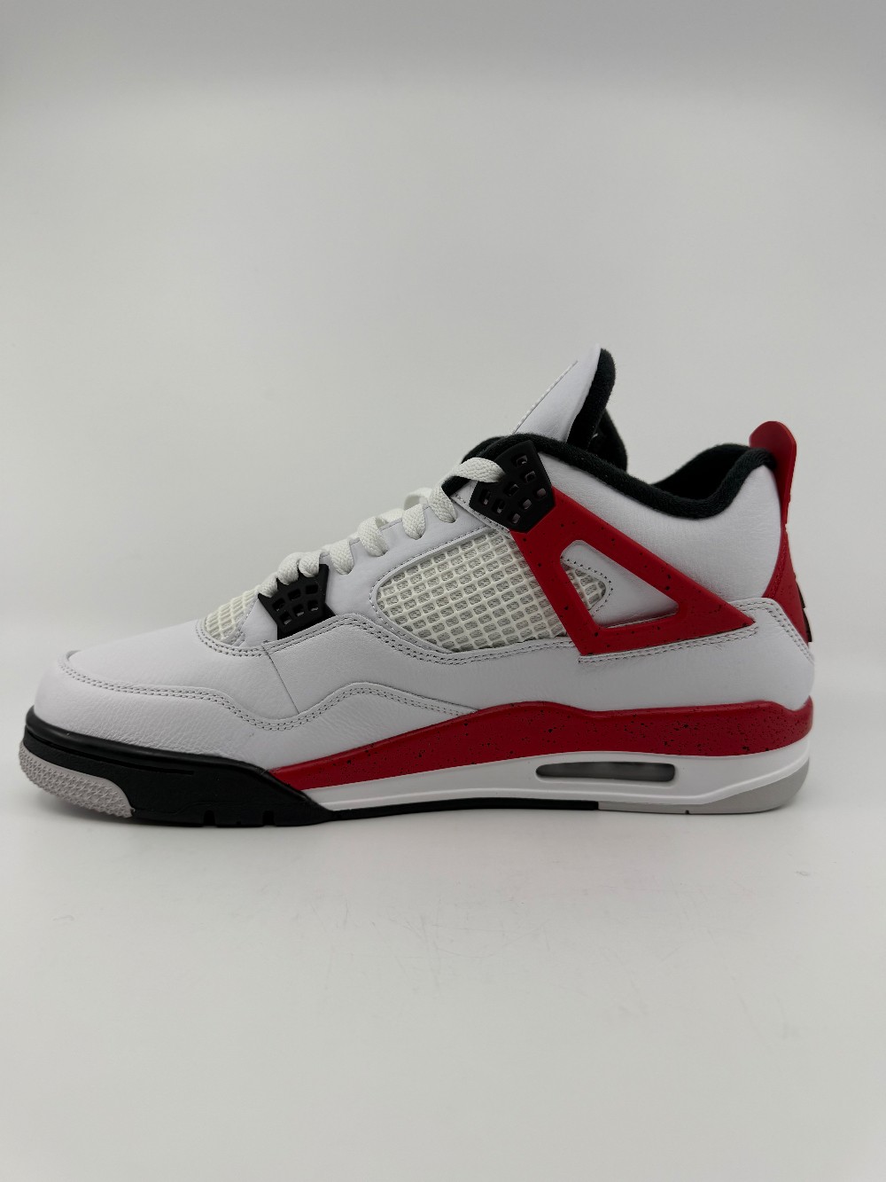 AJ 4 - RED CEMENT