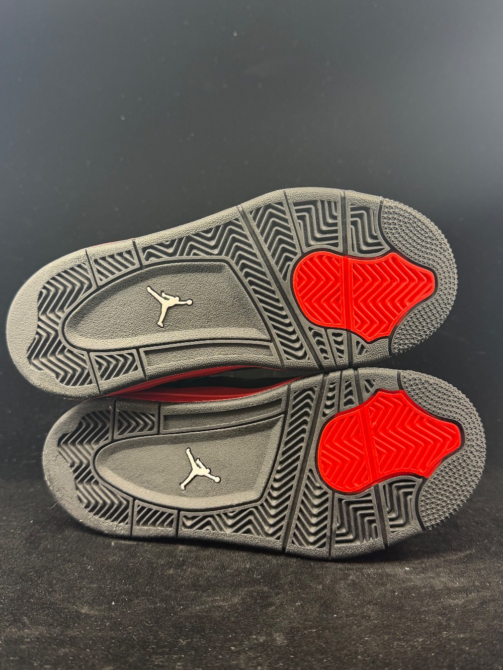 AJ 4 (PS) - RED THUNDER