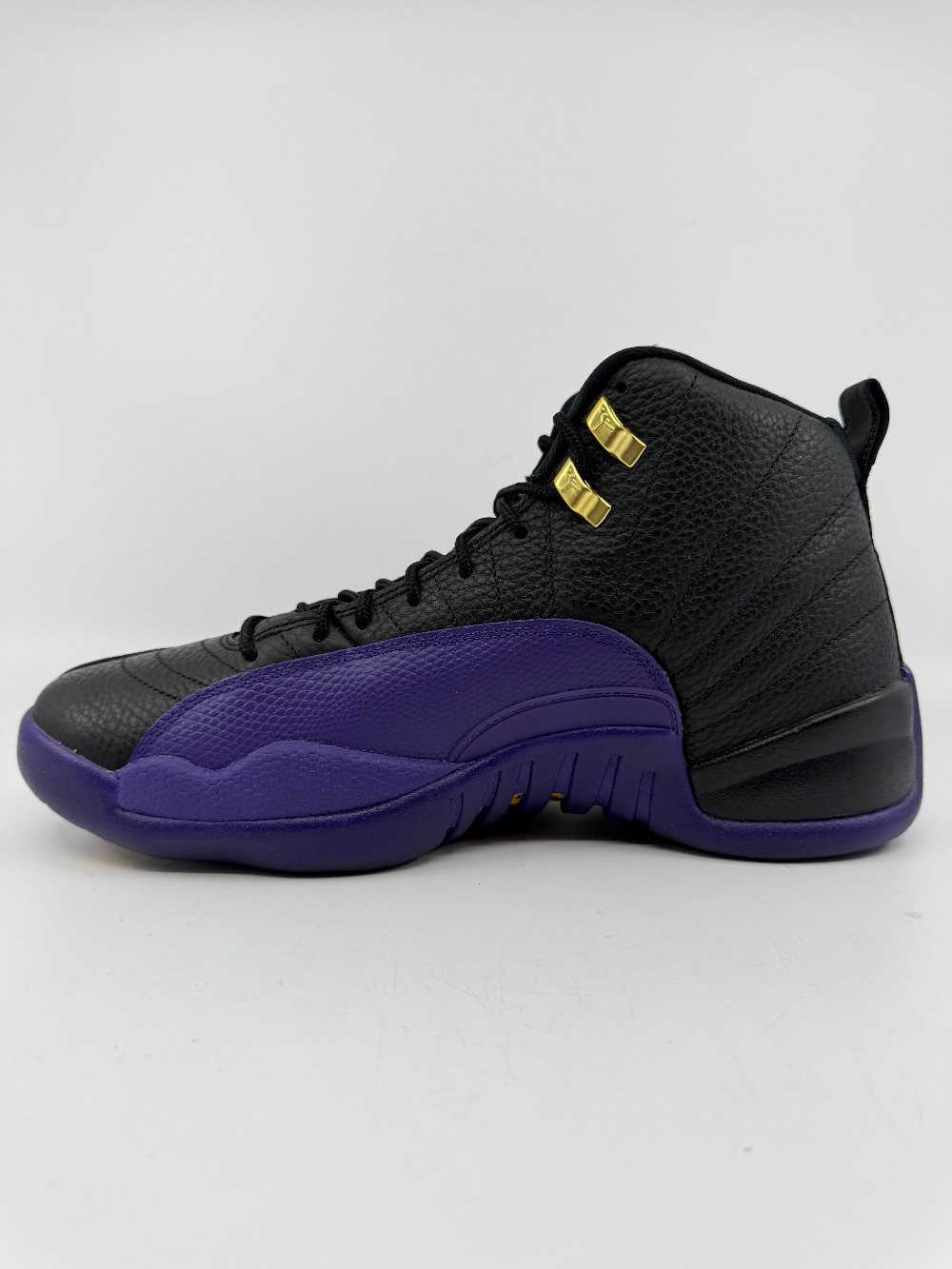 AJ 12 - FIELD PURPLE