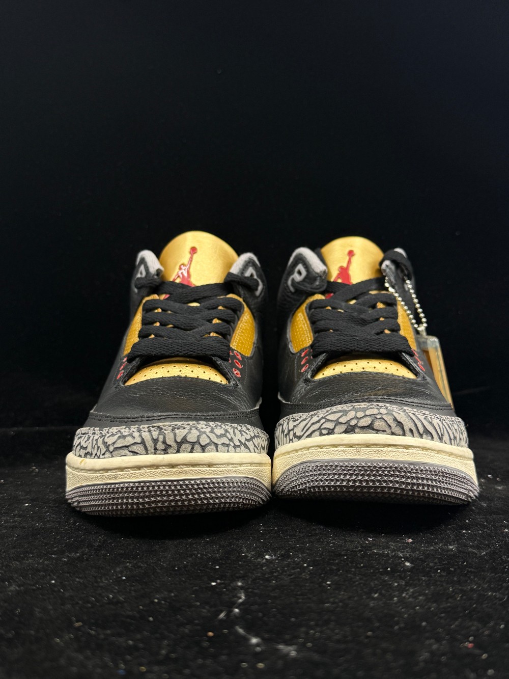 *USED* AJ 3 (W) - BLACK CEMENT GOLD