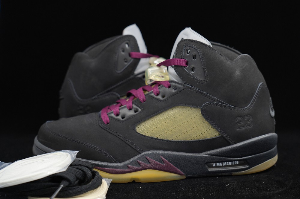 *USED* AJ 5 X A MA MANIERE - DUSK