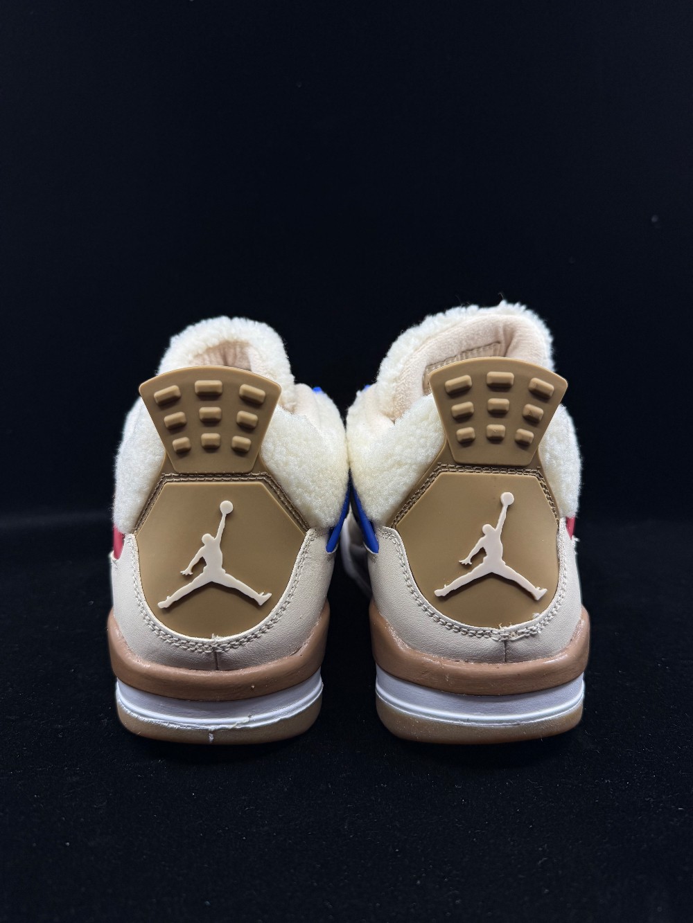 *VNDS* AJ 4 (GS) - WHERE THE WILD THINGS ARE
