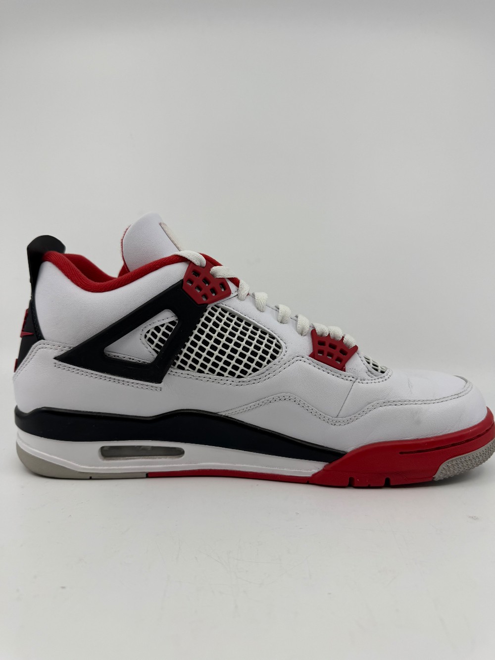 *USED* AJ 4 - FIRE RED (2020)